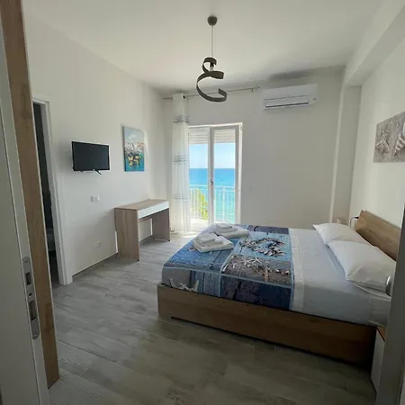 La Finestra Sul Mare فندق مبيت وإفطار Torretta (Calabria)