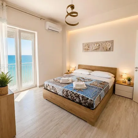Couette-café La Finestra Sul Mare