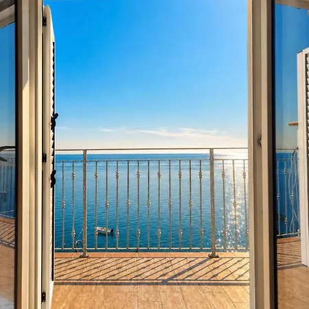 La Finestra Sul Mare 3*